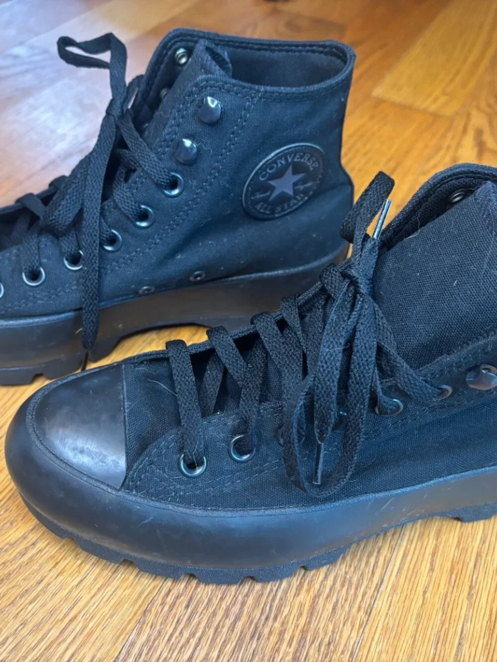 Women's Converse Lugged Hi Top Chuck Taylor All Star Sneakers